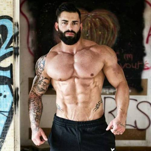 hyper-masculine:  ► HYPER-MASCULINE ♂ ◄ [page]♂ ♂♦ Hyper-Masculine ARCHIVE ♦ [all pics]