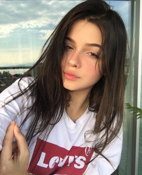 http://streetgrl.tumblr.com/post/154897515962