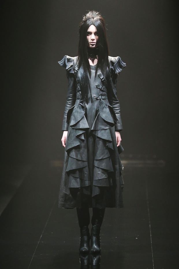 poisoned-apple:  - ALICE AUAA // Fall-winter 2013-2014 - 