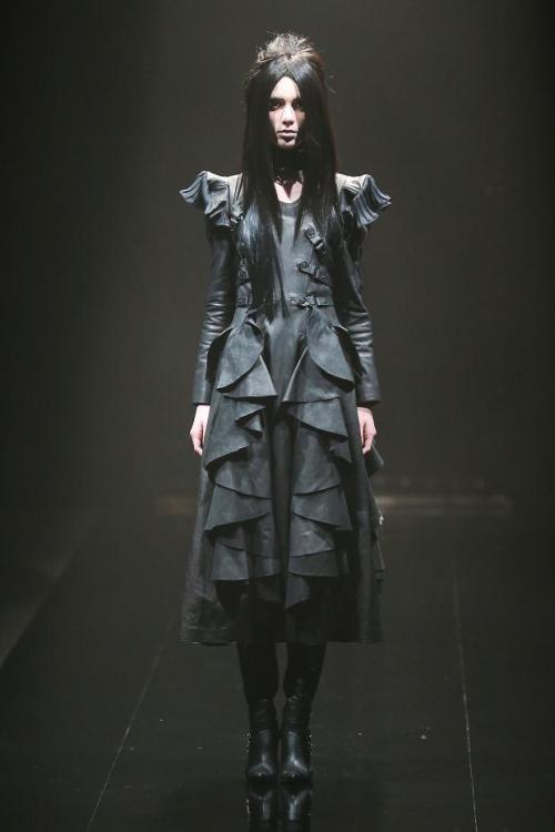 poisoned-apple:  - ALICE AUAA // Fall-winter 2013-2014 - 