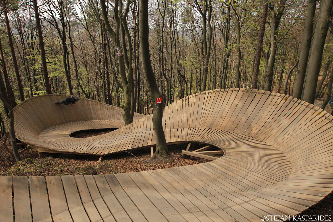 fuzzyimages:  commencal661:  einerundesache:  New Wallride, Osternohe, Germany. Pic