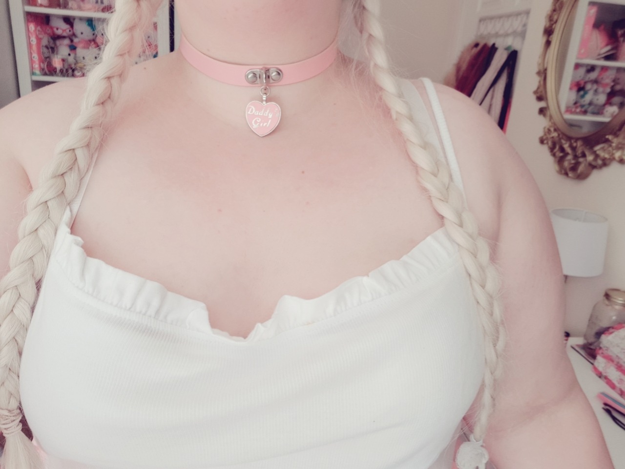 littleprincesschloe:  Daddy’s girl 💗Collar from Kinky Pleasures run by the beaut