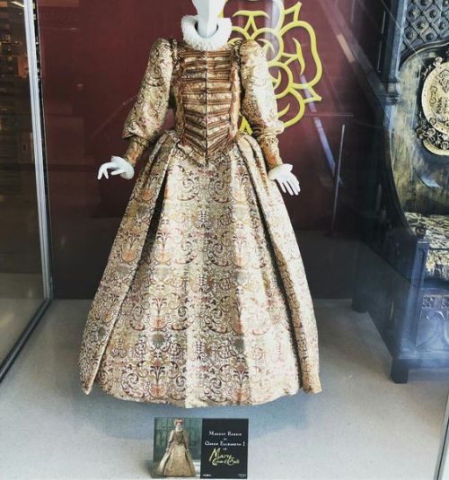 Elizabeth I’s Golden Gown - Based on the Darnley Portrait, 1575. (Mary, Queen of Scots, 2018).