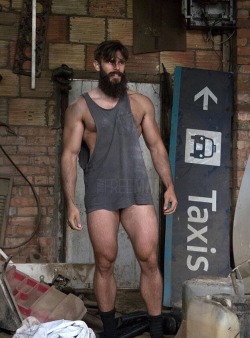 men-without-pants:Please enjoy these blogs