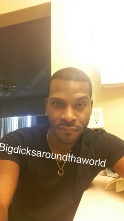 bigdicksaroundthaworld:ENJOY!!! Remember to follow n reblog.. All videos are on Twitter on SCORPIOTO