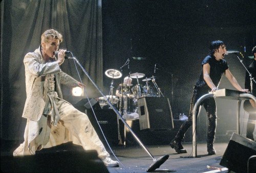 rodpower78:    David Bowie and Trent Reznor