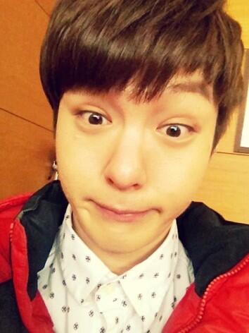 nielmermaid:  cutie changsub twitter selcas ｡◕‿◕｡ 