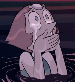 pearl-reaction-pics:  “When a precious