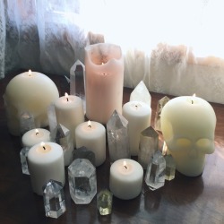 shoptheopaque:  Candles and crystals 