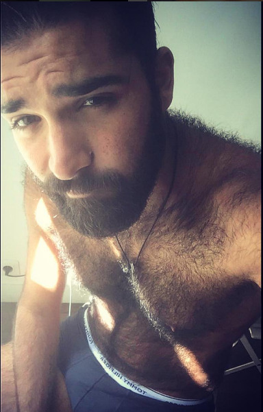 quixis:  https://www.instagram.com/ralphstagram07/ 