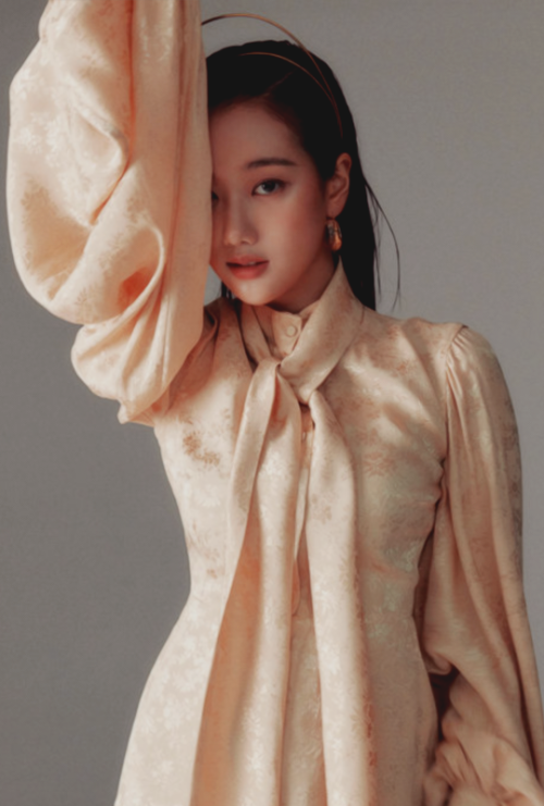 femadols:April Naeun✧ W Korea Magazine March 2021 Issue 