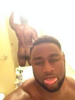 iloveazz89:  www.iloveazz89.tumblr.com  To submit pics send them to KIK: TOPJERZEE