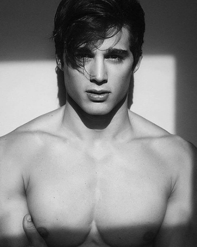 3leapfrogs20:  smittenstephen: Pietro Boselli http://3leapfrogs.com/::|:: •=•