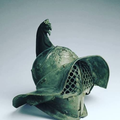 arthistoryfeed:Helmet of a Thracian Gladiator, decorated with a Gorgon’s and a griffin’s