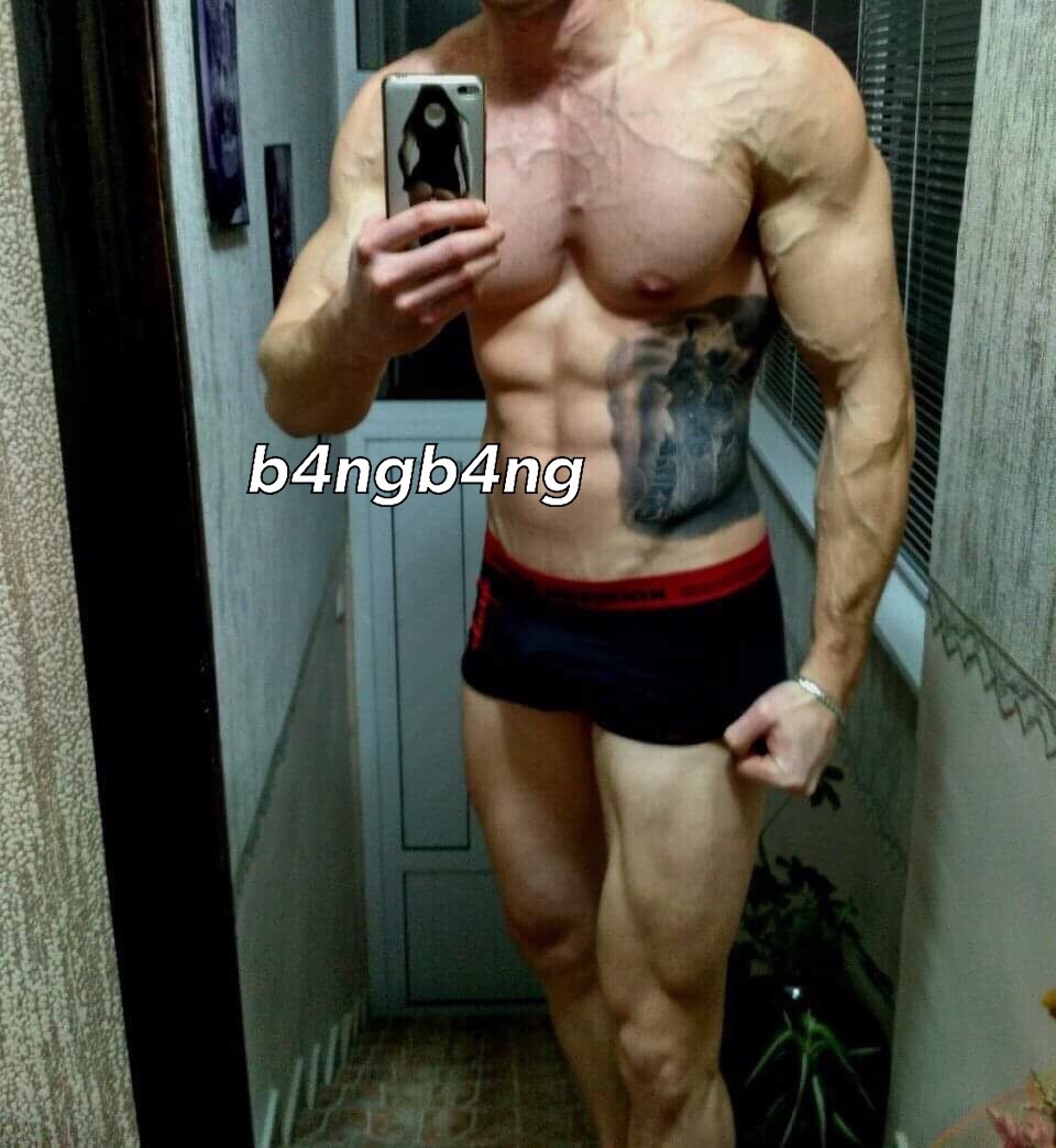 b4ngb4ngb4its:  This is Todor K, get him to 50 notes and you’ll see his big dick.