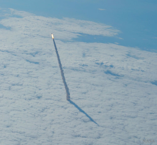 amazinguniverses: Space Shuttle Rising