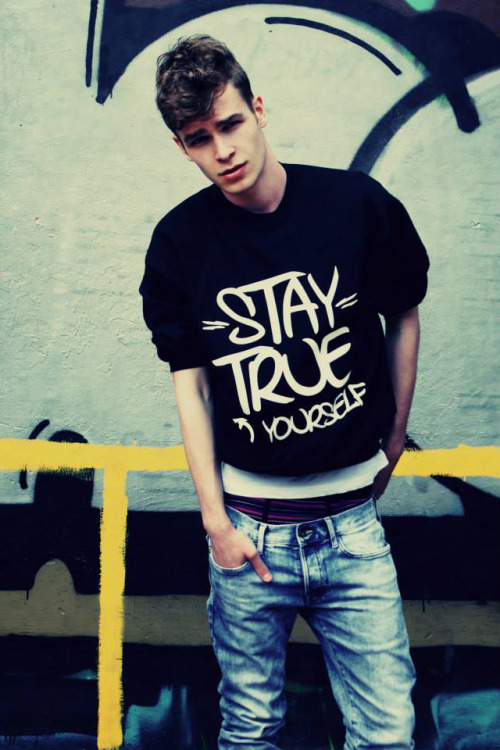 strangeforeignbeauty:  Mateusz Tomczak by Whookash [ fave models | 1000+ notes | facebook | twitter | google+ | instagram ]