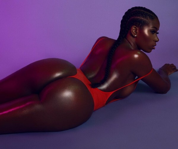THAT ASS LOOKS LIKE A PIECE OF CHOCOLATE!