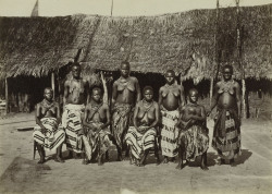 ukpuru:  “Women of king Jaja of Opobo”