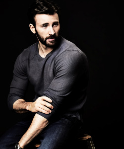 chrisevans-daily: Chris Evans | By Danielle