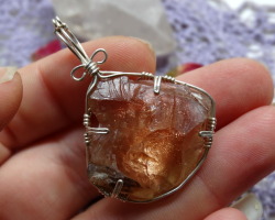 bekkathyst:  Here’s a sneak peak of the Oregon sunstone sterling silver pendant that will be in my shop update today at 5:30 PST. Don’t miss out!