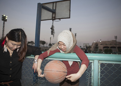 bobbycaputo:Thought-Provoking Photos Reveal the Complexities of Life As a Chinese Muslim WomanFor Mu