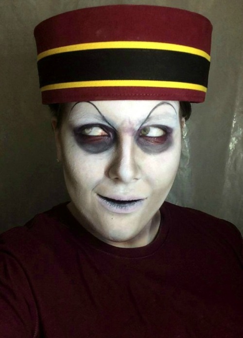 aportraitofinsanity:Broken rules? Broken necks.I thought I would put my trash obsession to use and d