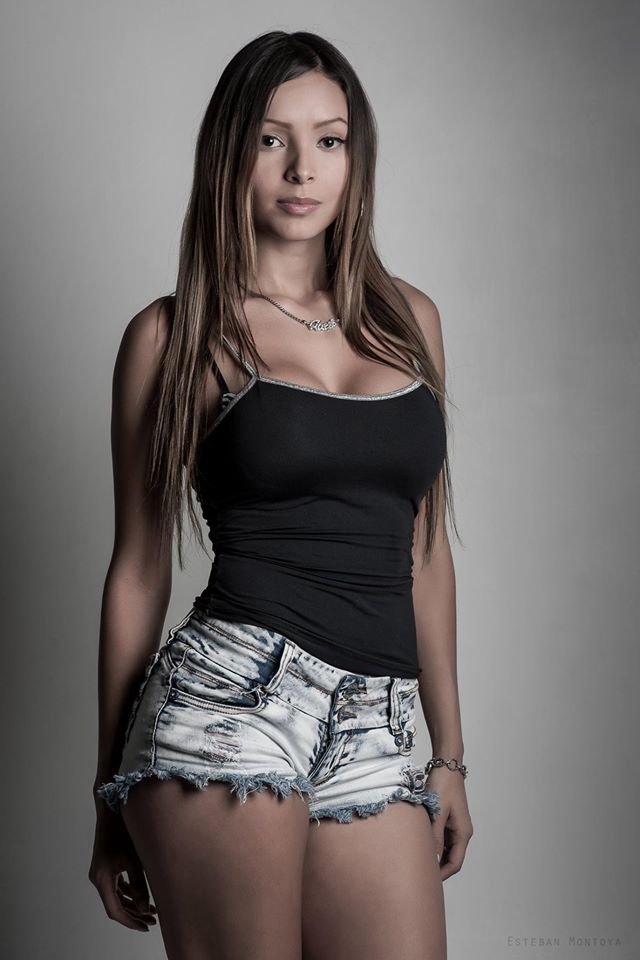 fuckyeahcolombianbabes:    © Esteban Montoya www.estebanmontoya.com - all rights