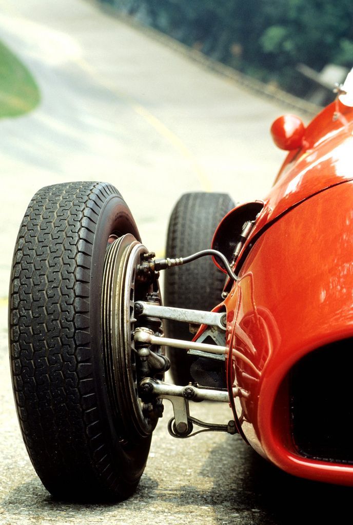 cashcarscourage:pic of the day: ‘52 Ferrari 500 F2