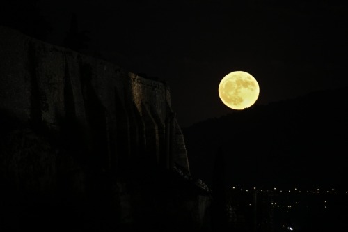 jonrsnow: Supermoon in Athens,Greece 