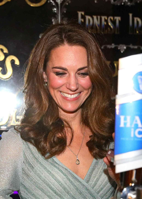 vikkates: Favorite Hairstyles of the Duchess of Cambridge in No Particular Order (87/?)