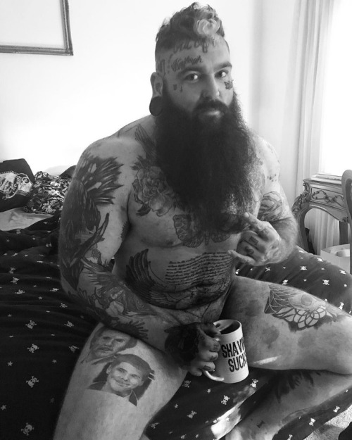 barryelbeardo:  bearmythology:  Rhyss Keane: A freaky and downright scary powerlifter (until you see Anchorman’s Ron Burgundy and Dumb and Dumber’s Lloyd tattoo on his right thigh) and is a huge Stephen King fan? Yes, please. [source: instagram] 