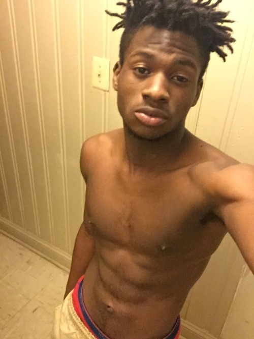 jiggytiggy:  Wassup Y’all 🍆💦😈 FOLLOW MY IG @dazeontiggy