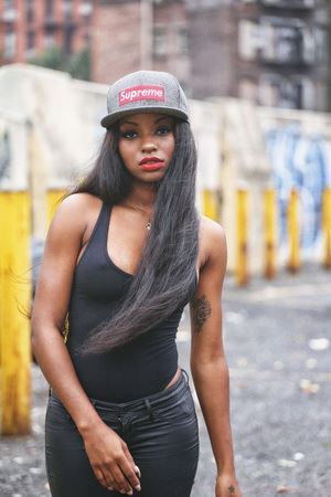 ebonyus: Reblog if you like!!!!For more pics clickhere!