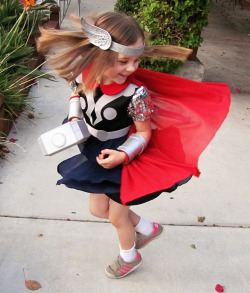 shinykari:  brightcopperpenny:  Tiny Princess