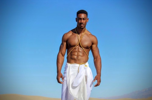bmoneyuniverse: Alex Wright😍😍🙌🏾🙌🏾😊😊