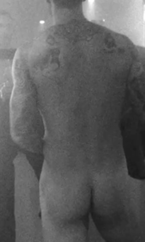 celebsland:  fuck-yeah-male-celebs:  Adam Levine  This is my favorite video of Maroon