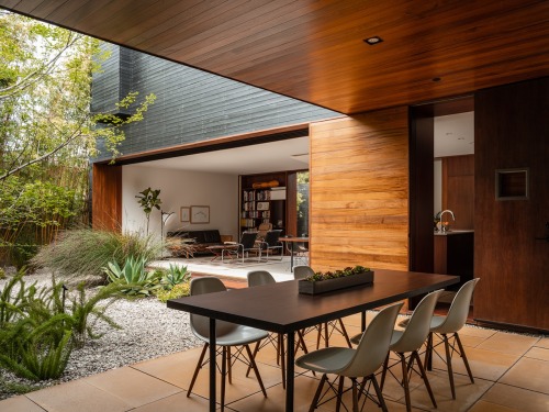 51 Dining Rooms That Connect With Light And Nature