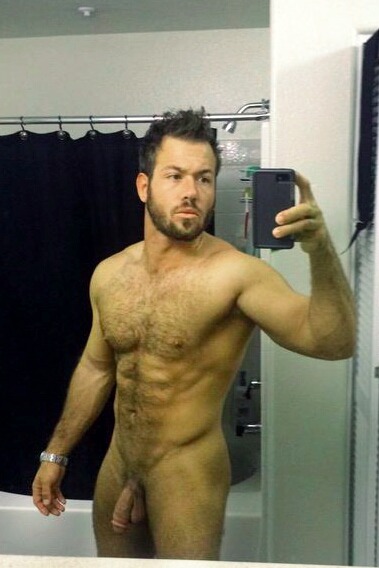 brainjock:  This str8 hairybro could get the business all day! But with a cock like that, I’m sure he is the one doing the giving…bet he be fuckin’ the breaks off some pussy!