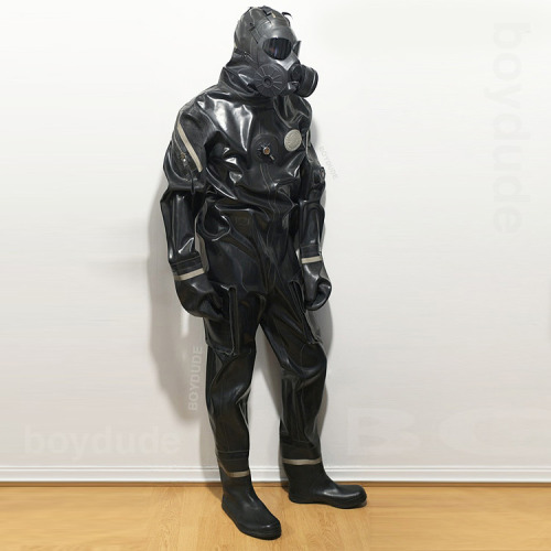 Me | boydudeRubberized… totally encapsulated.In thick, heavy, shiny, smooth, andsmelly rubber