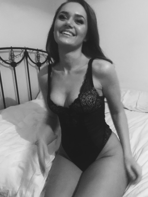 hotnonnudes - Hot Non-Nudes