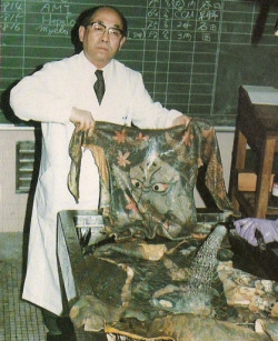 haetae:  “The Medical Pathology Museum of Tokyo University contains a collection of around 105 preserved human skins tattooed in the traditional Japanese style, including a number of full body suits.”http://sitesofmemory.tumblr.com/post/36610985742/
