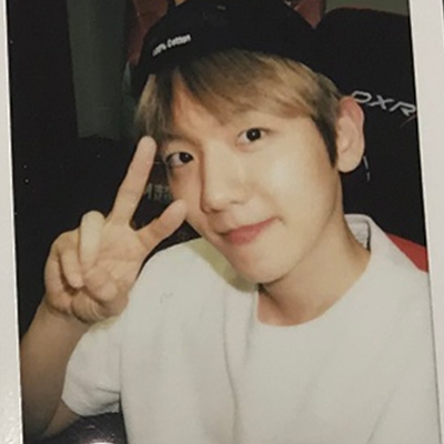 baekhyunedits: sm super league - polaroids