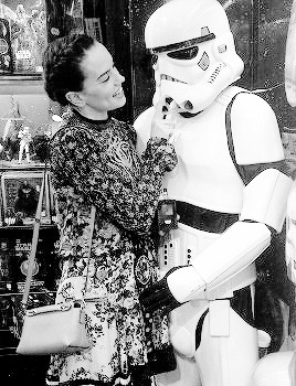 Porn Pics eowwyn:  Carrie Fisher in 1980 // Daisy Ridley