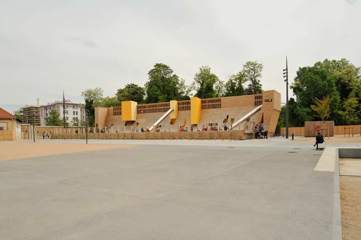 archatlas:    The Rampart Wave BASE Landscape Architecture In the heart of Lyon,