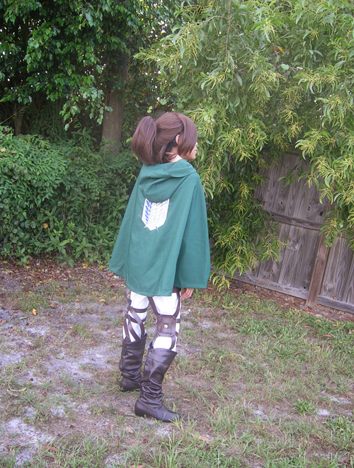 So I felt like cosplaying Hanji today 