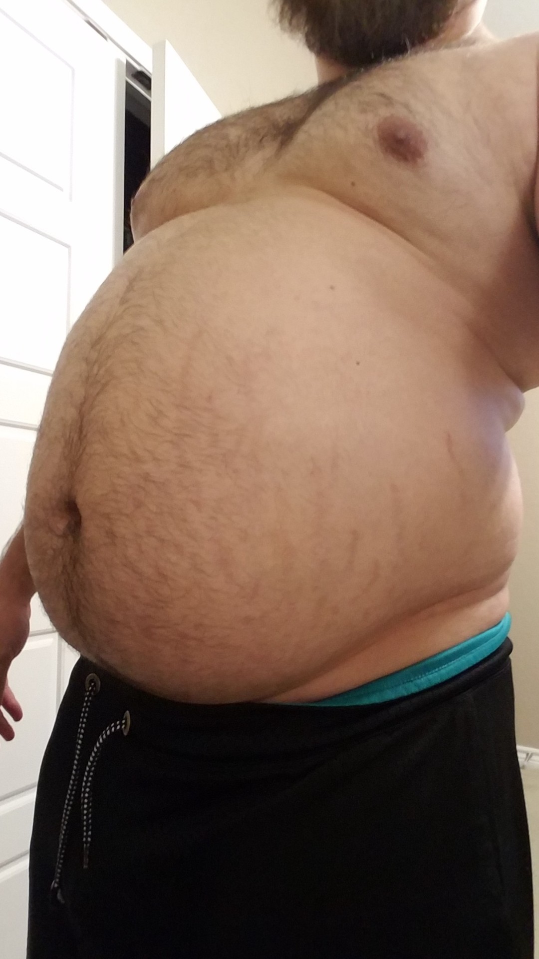 alphastuffers:Post mom bod I feel like I deflated lol slowly but surely ill fill back upXD and he’ll keep on stuffing like he has been!!