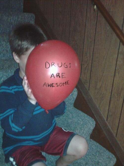 paintingtherosesdead:  the-m0urning-sun:  cocaine-bastards:  cocainecobainn:  lsd-child:  ☯☯☯  Grunge blog  ♡✞insane and on drugs♡✞  🌹 Innocence lost 🌹  ☠☾✞soft grunge blog that follows back✞☽☠ 