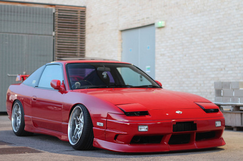 90s-forever: lonelydriverz: Why do type X ppl do the thing to the bumper??? Because its ugly without