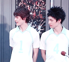 fencer-x:captainofalienvbc:► Haikyuu!! Stage Play 【囲み取材】 Tatsunari isn’t believable as Kageyama beca